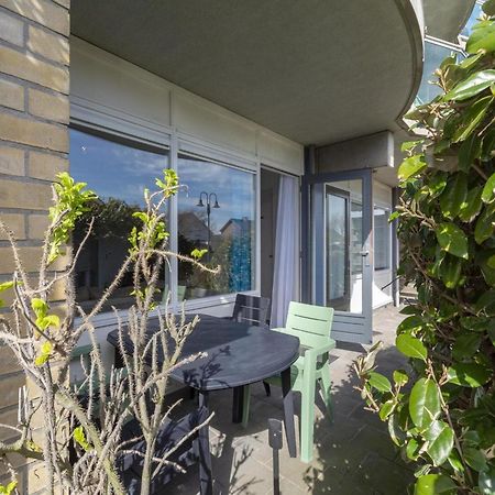 Lovely Apartment With Patio Callantsoog Esterno foto